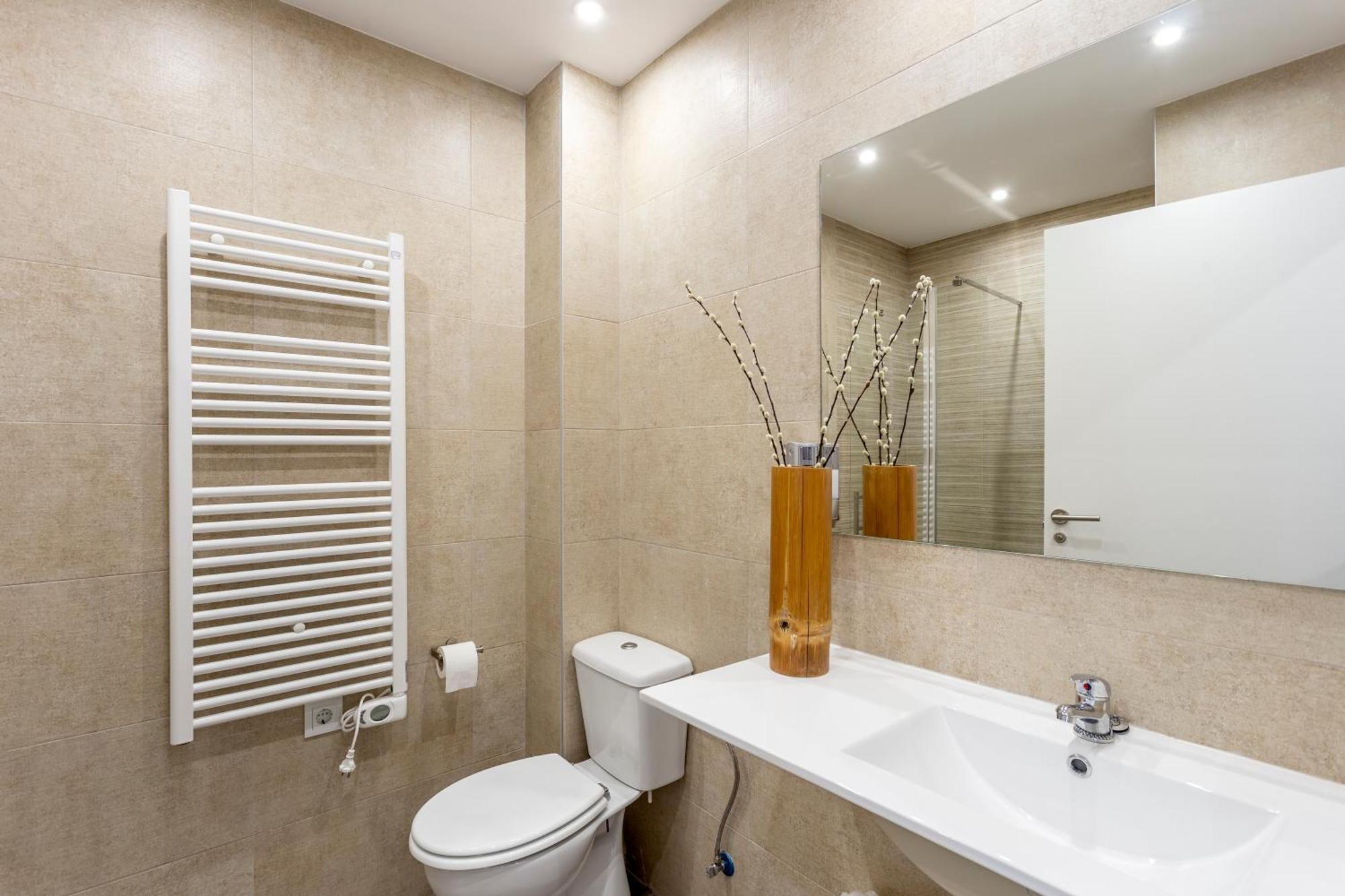 Hotel Bestprice Alegria Madrid Eksteriør billede