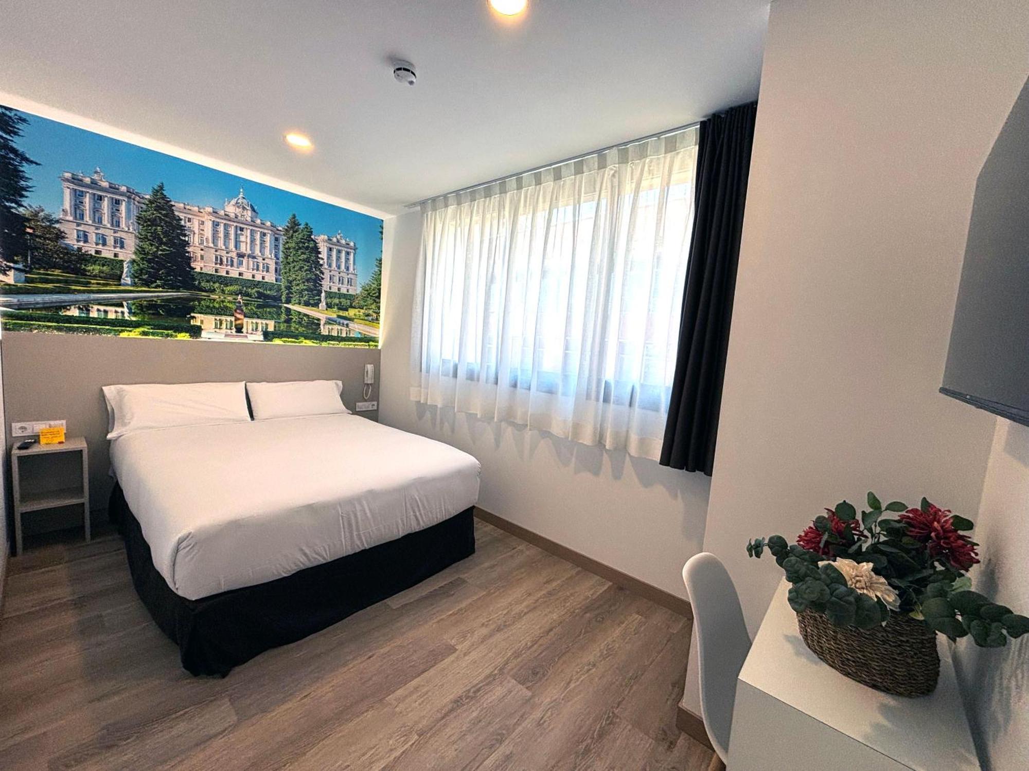 Hotel Bestprice Alegria Madrid Eksteriør billede